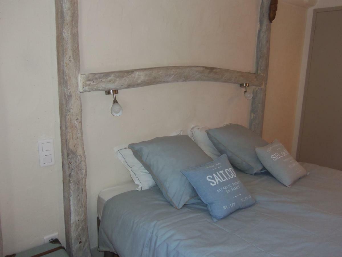 Longere De Kerveguen Argoat Holiday home *
