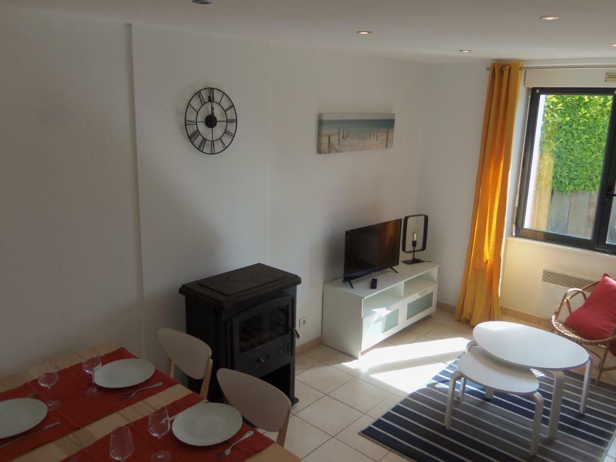 Longere De Kerveguen Argoat Holiday home Leuhan