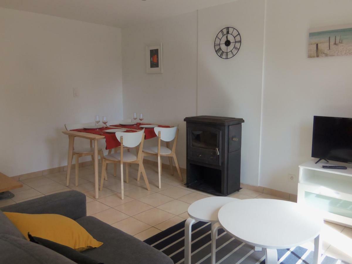 Longere De Kerveguen Argoat Vakantiehuis *